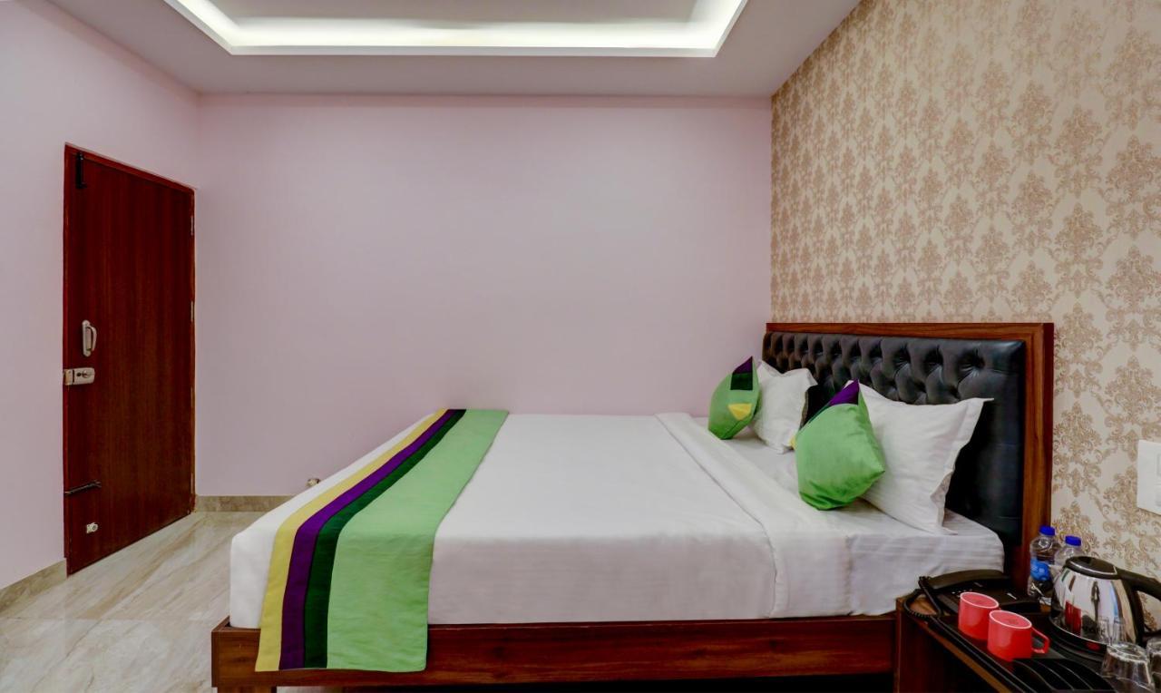 Treebo Three Street Inn Bangalore Exterior photo